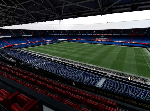 Voetbalstadion Feyenoord Graszoden in de Kuip