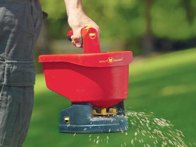 Hoe werkt een handstrooier?